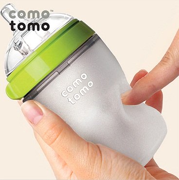 Bộ 2 bình sữa Comotomo 250ml màu xanh có van chống sặc và đầy hơi