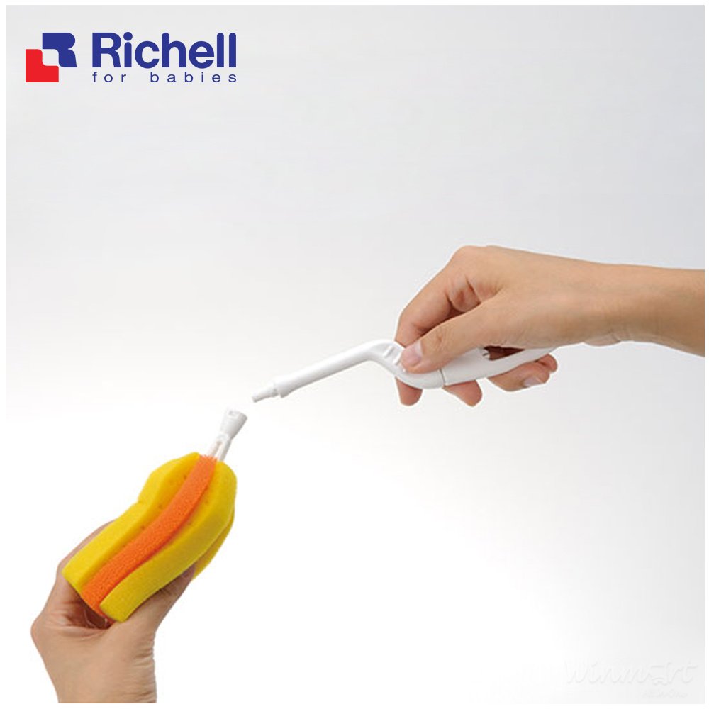 Đầu thay thế chổi cọ bình Richell RC98124 được làm từ mút mềm dai, an toàn