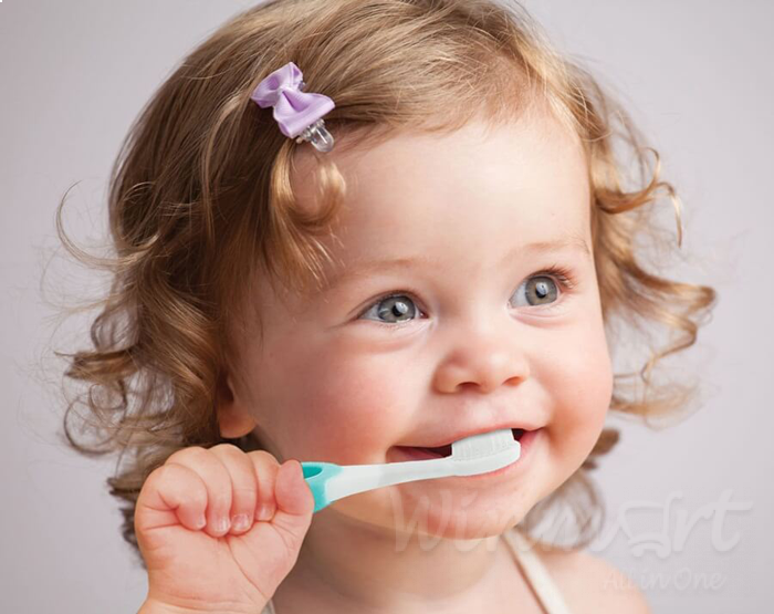 Bộ chăm sóc răng miệng 3 giai đoạn cho bé làm từ chất liệu cao cấp an toàn